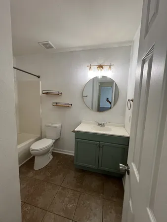 $1,400 | 323 Atlantic Avenue, Oak Grove, KY 42262