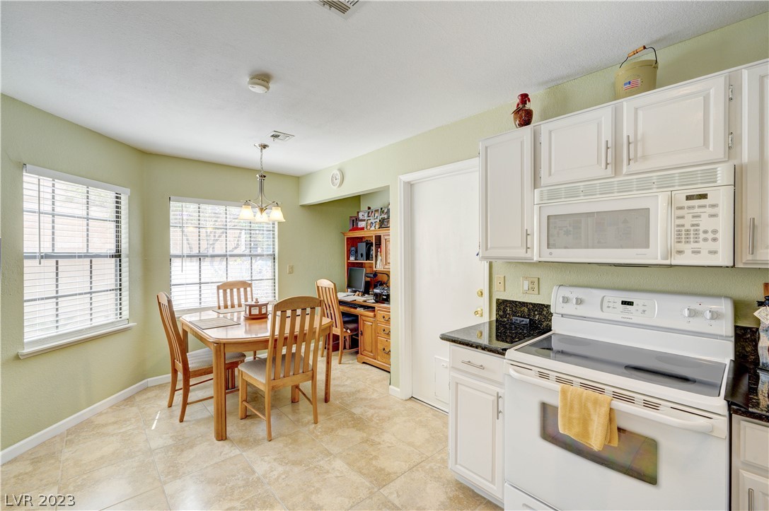 2804 Mirage Road Henderson, NV 89074 - Photo 4 of 24 Gallery Image 4