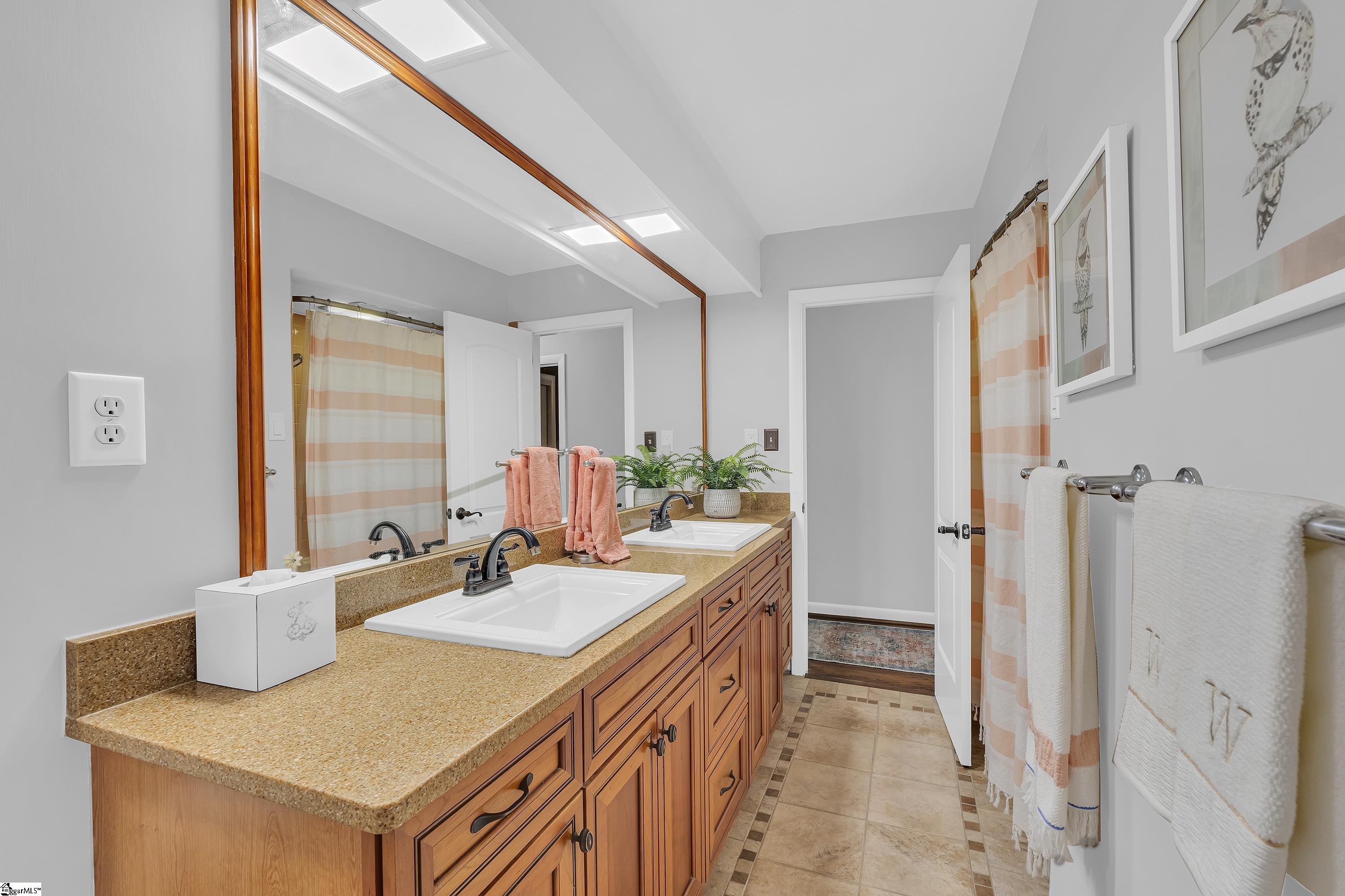 1004 Seven Springs Road Spartanburg, SC 29307 - Photo 20 of 34 Gallery Image 20