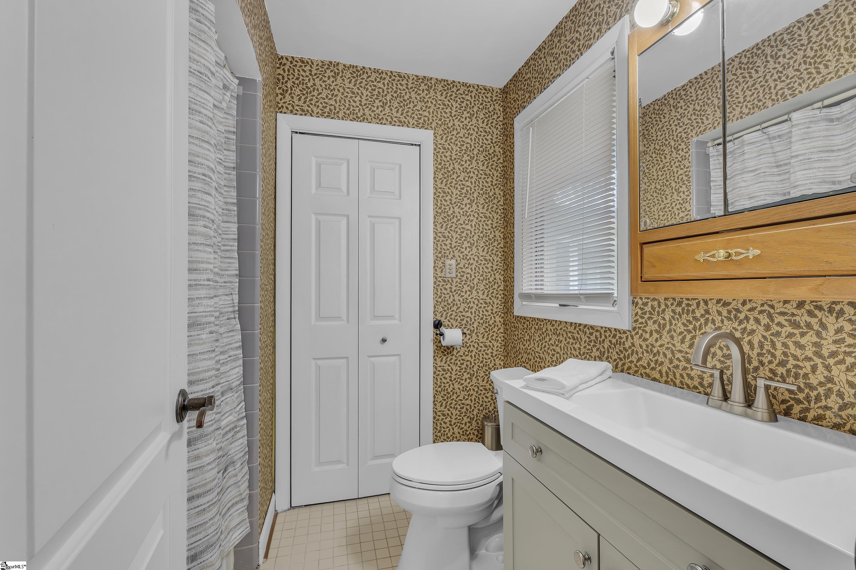 1004 Seven Springs Road Spartanburg, SC 29307 - Photo 22 of 34 Gallery Image 22