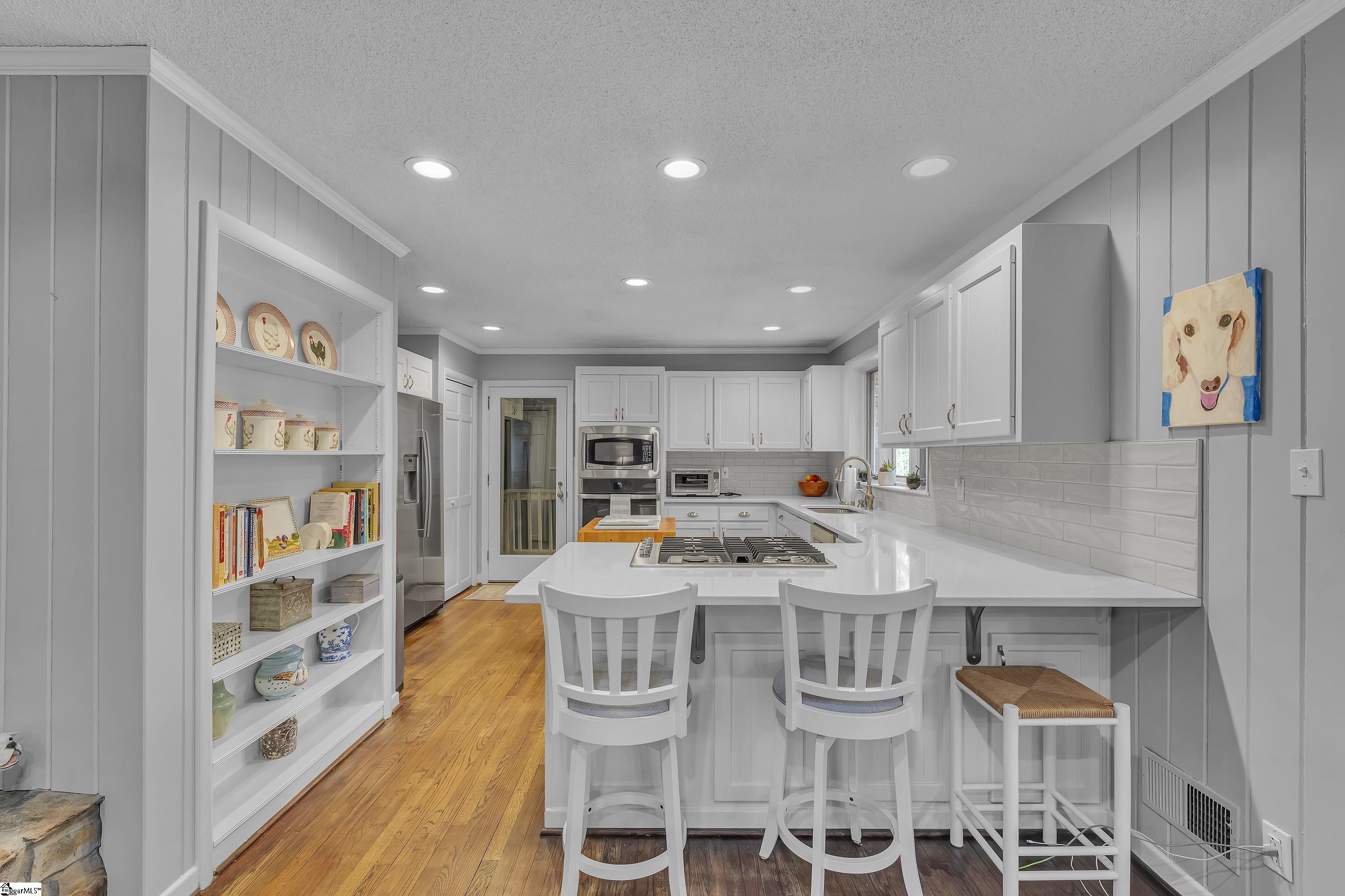 1004 Seven Springs Road Spartanburg, SC 29307 - Photo 5 of 34 Gallery Image 5