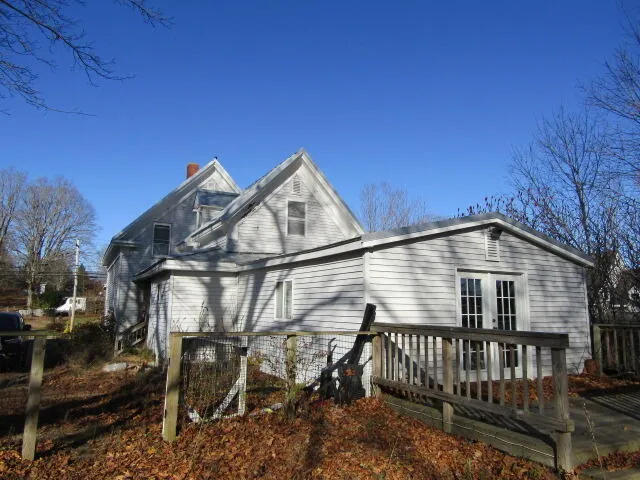 $85,000 | 72 Calais Avenue, Calais, ME 04619