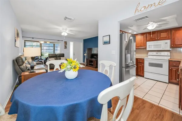 $210,000 | 2240 Spruce Lane, Unit D, Palm Harbor, FL 34684