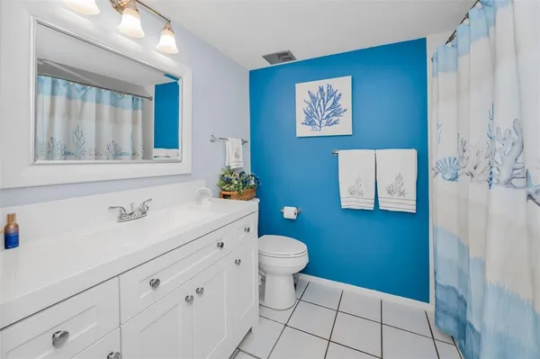 $210,000 | 2240 Spruce Lane, Unit D, Palm Harbor, FL 34684