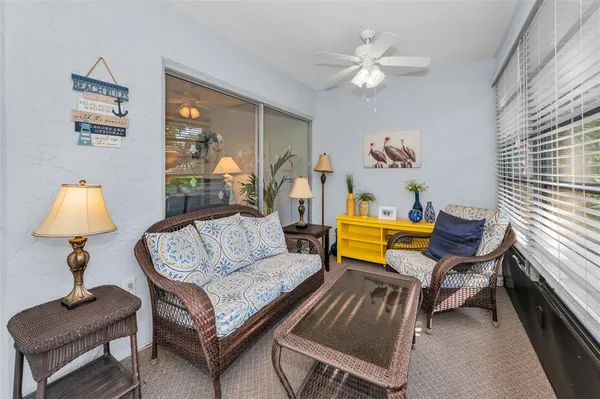 $210,000 | 2240 Spruce Lane, Unit D, Palm Harbor, FL 34684