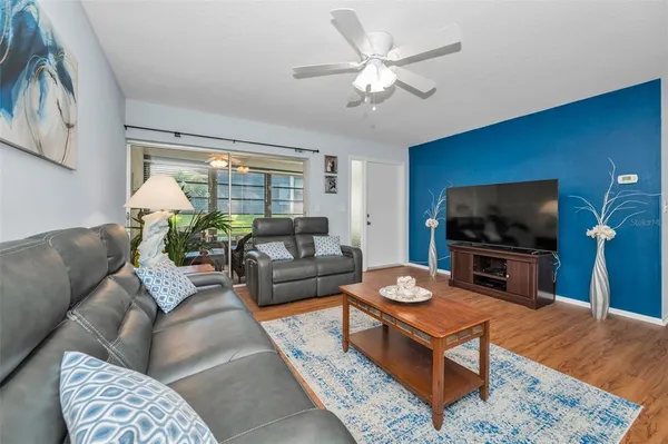 $210,000 | 2240 Spruce Lane, Unit D, Palm Harbor, FL 34684