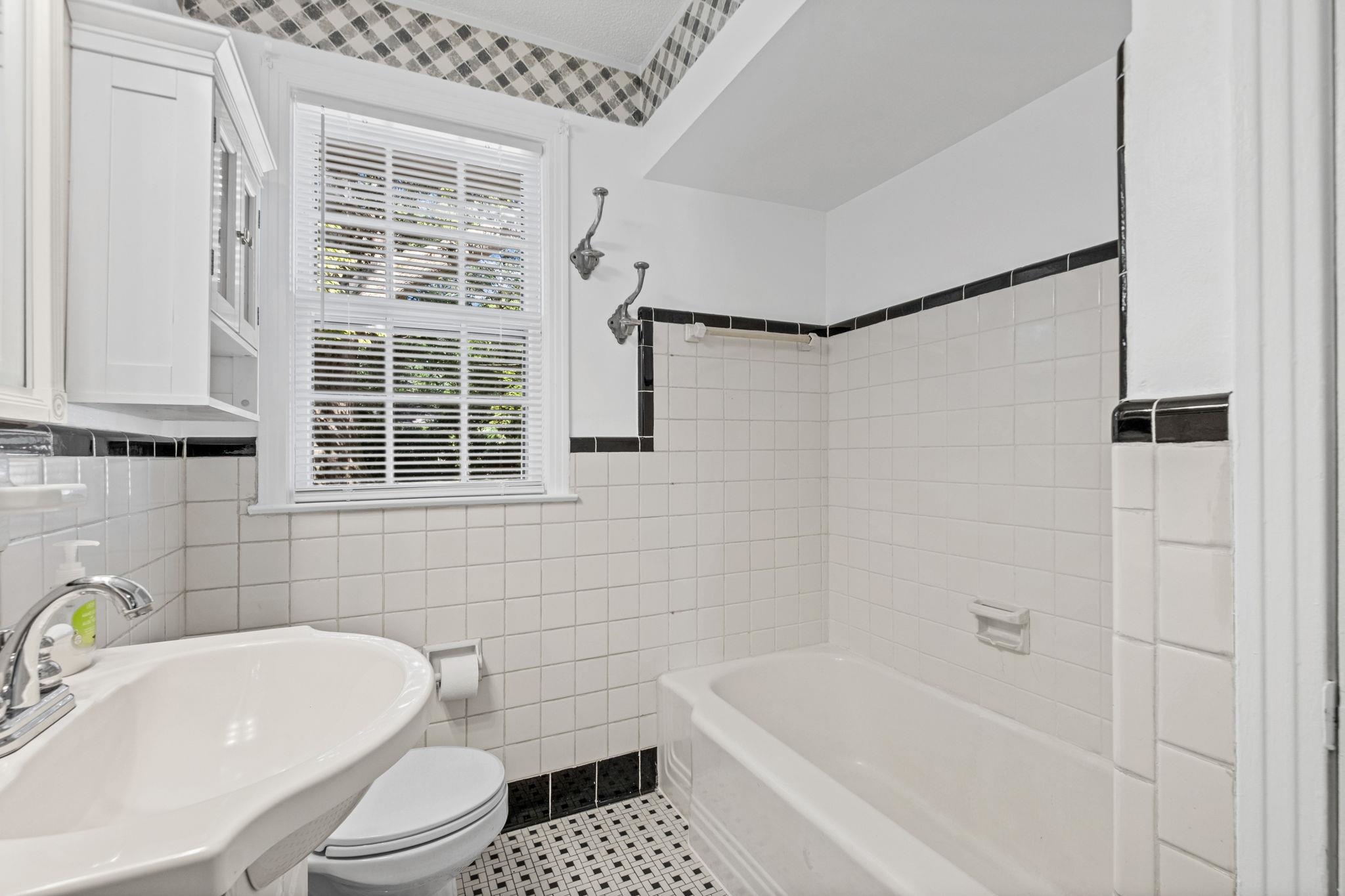1091 Wingfield Road Memphis, TN 38122 - Photo 22 of 27 Gallery Image 22