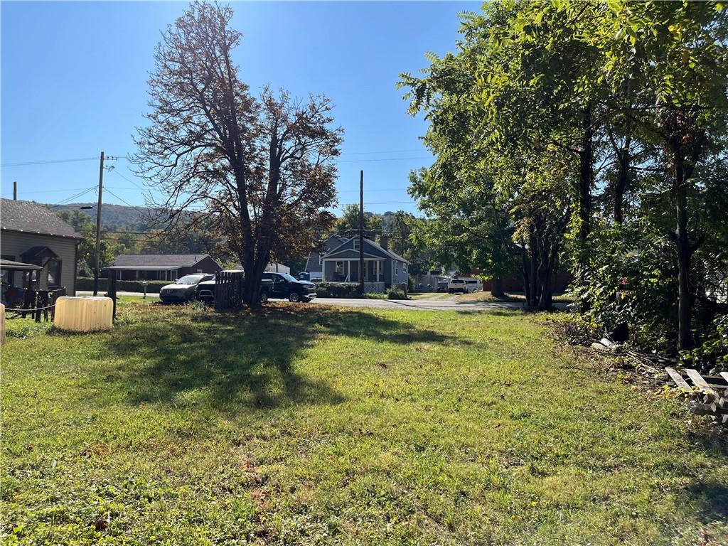 131 Hopwood Coolspring Road Hopwood, PA 15445 - Photo 10 of 18