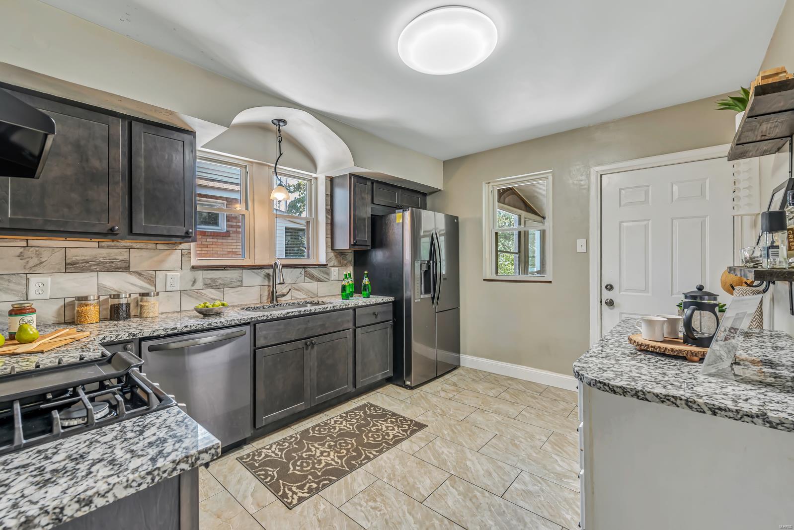 5223 Weber Road St. Louis, MO 63123 - Photo 16 of 34 Gallery Image 16