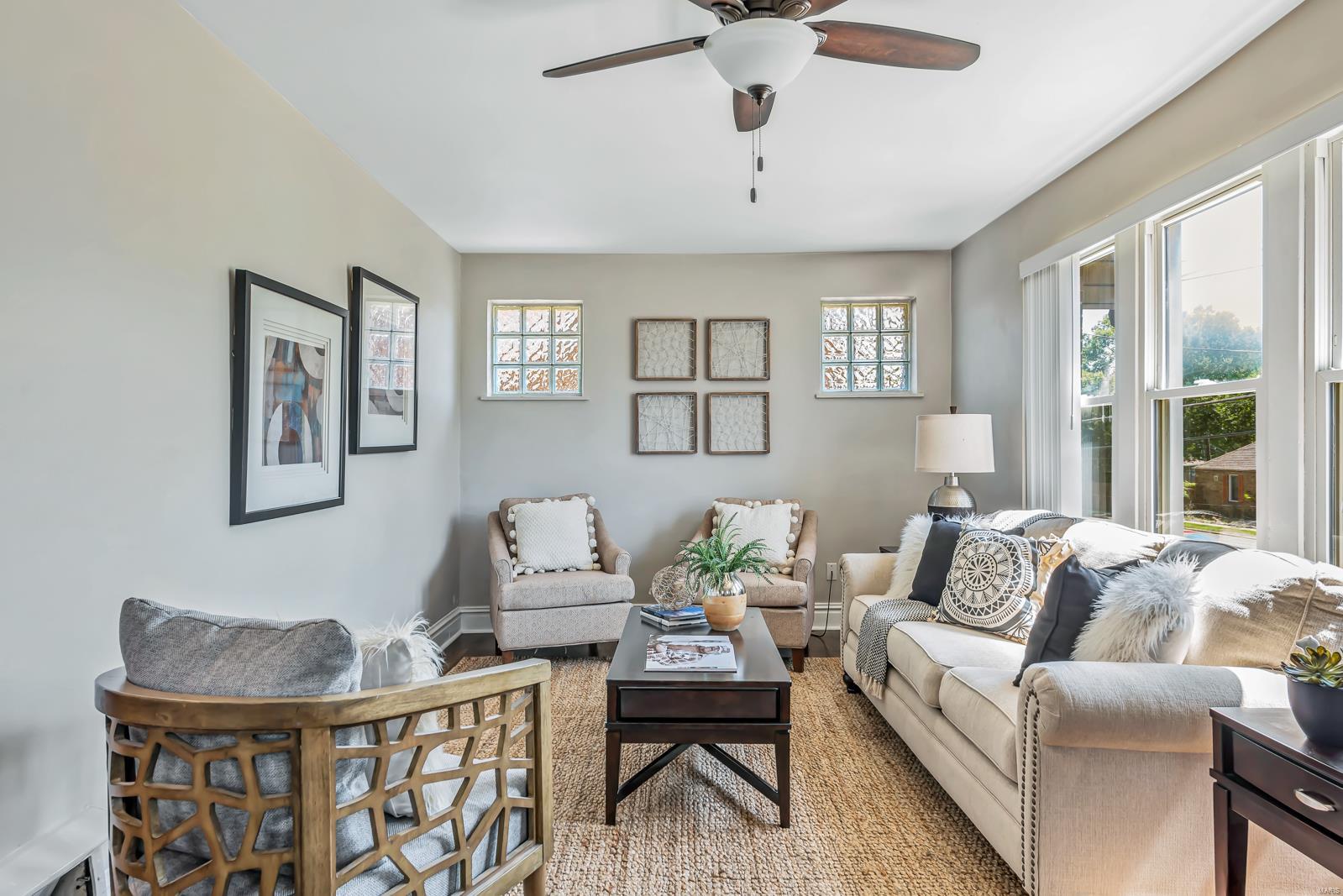 5223 Weber Road St. Louis, MO 63123 - Photo 3 of 34 Gallery Image 3
