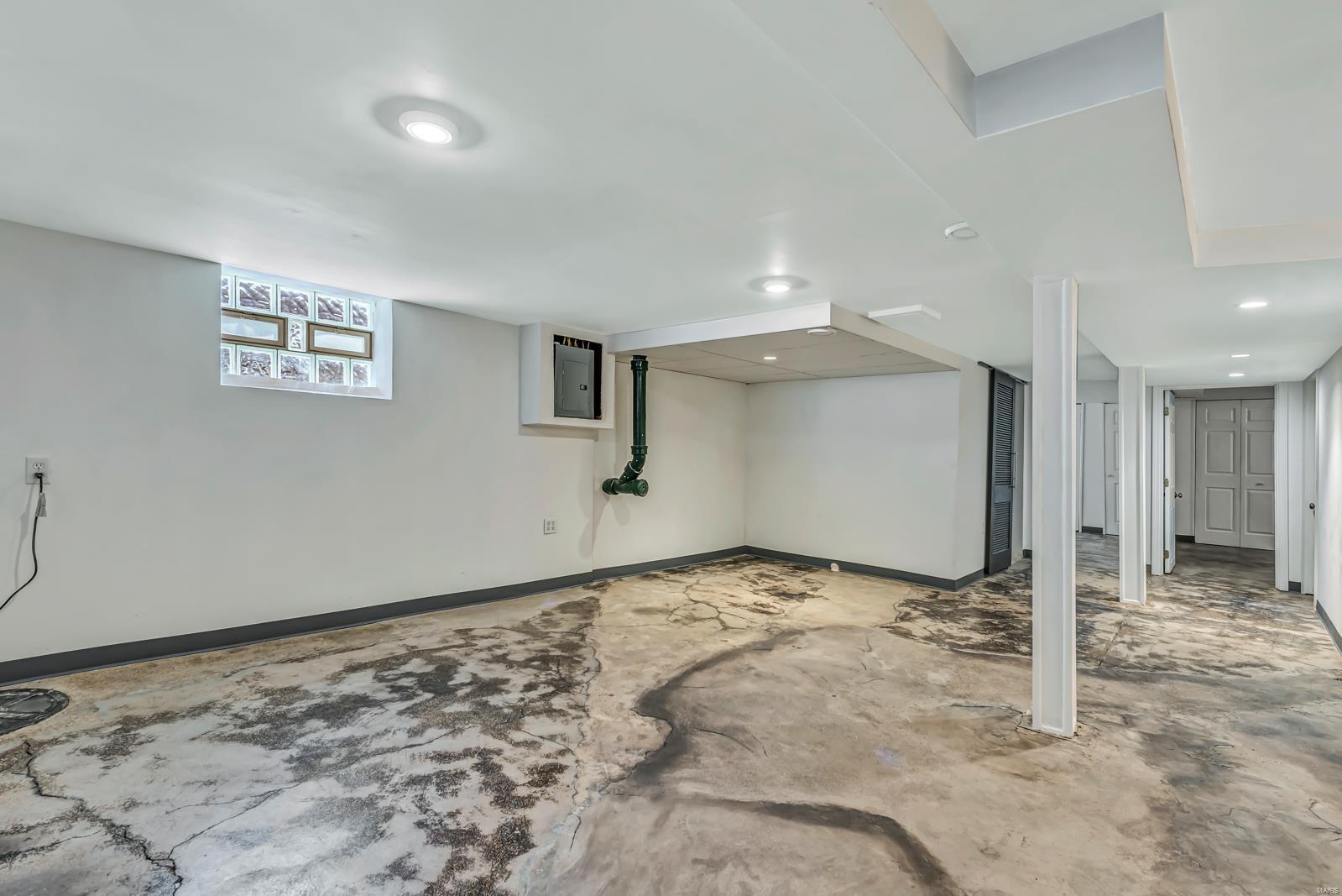 5223 Weber Road St. Louis, MO 63123 - Photo 23 of 34 Gallery Image 23