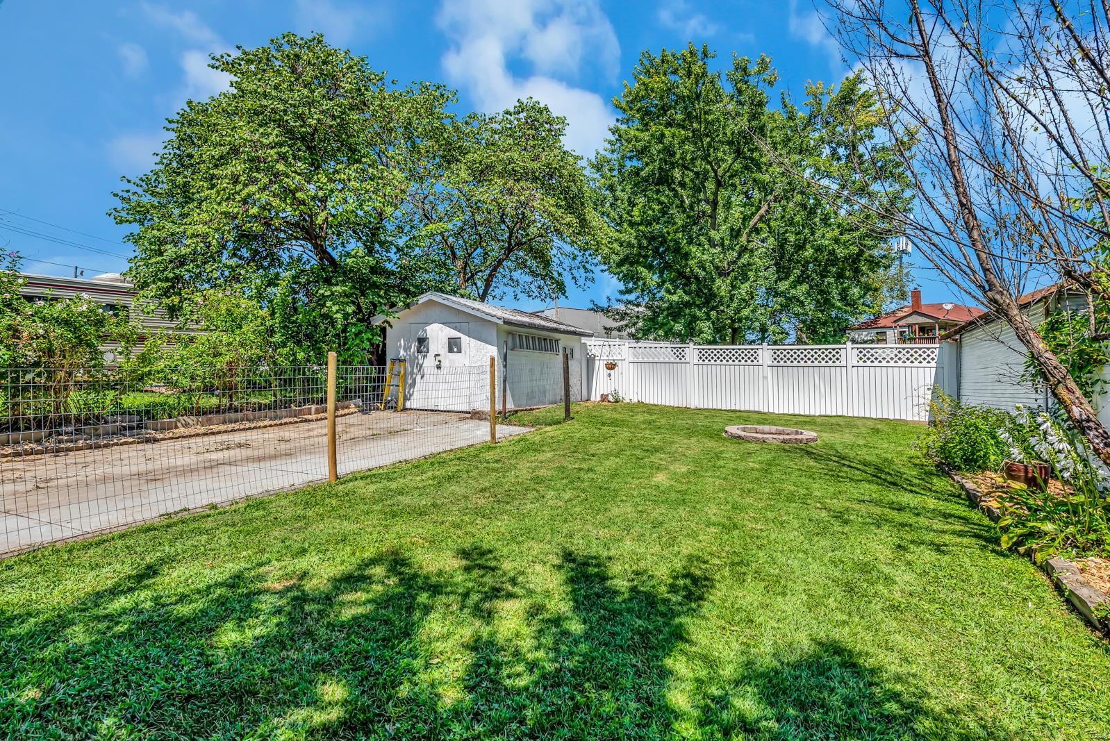 5223 Weber Road St. Louis, MO 63123 - Photo 32 of 34 Gallery Image 32