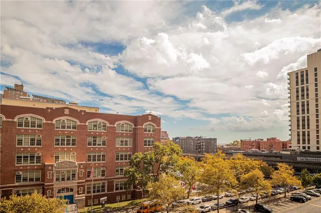 a view of a building with sky view