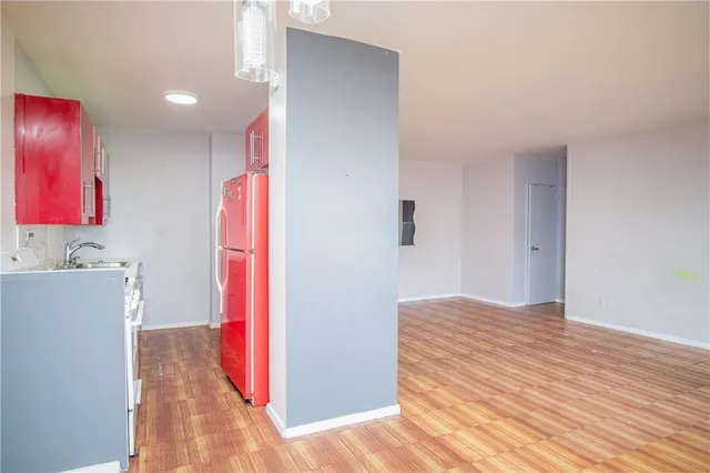 a view of utility room