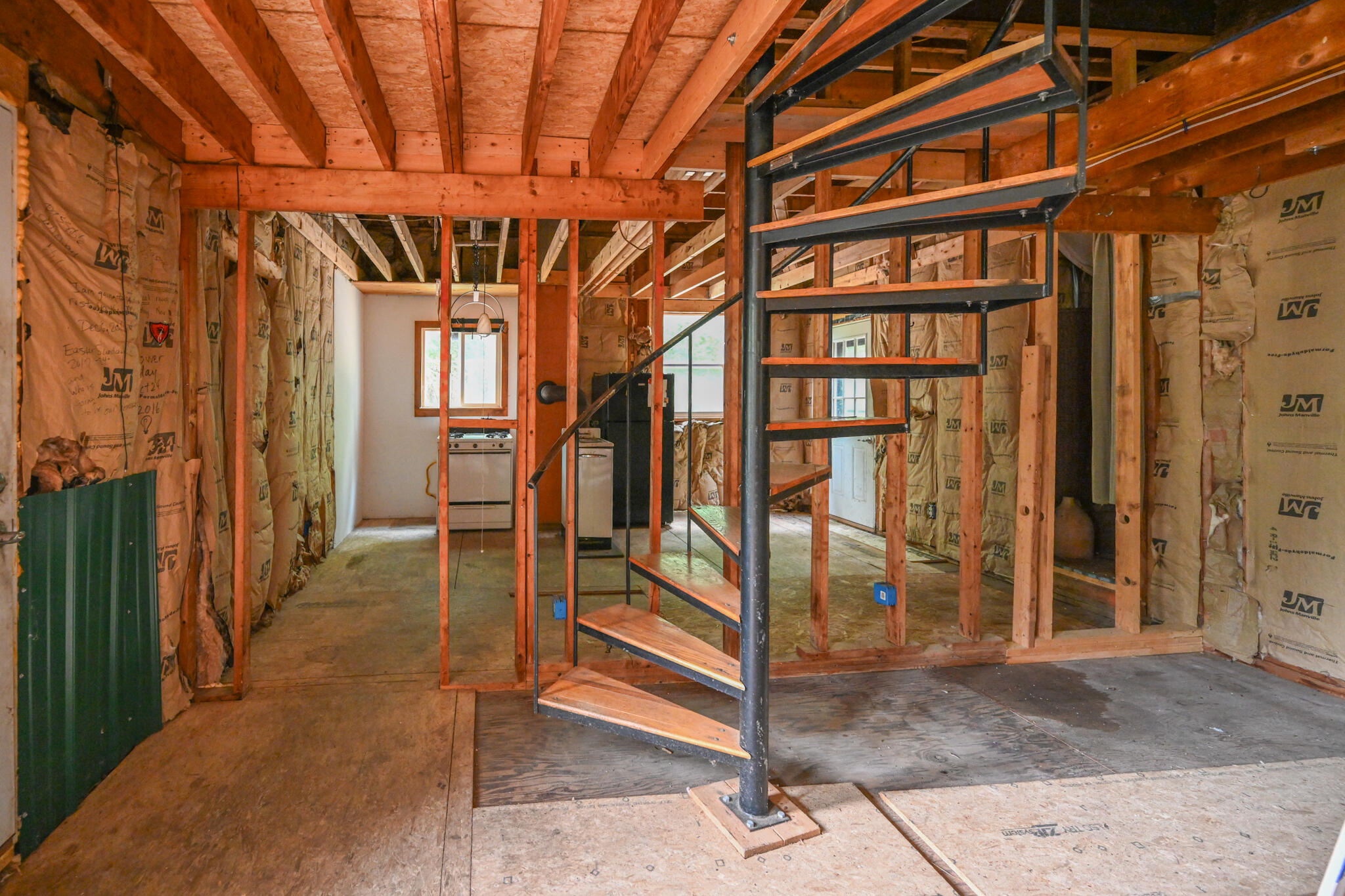 221 Colcord Pond Road Porter, ME 04068 - Photo 30 of 44 Entry room