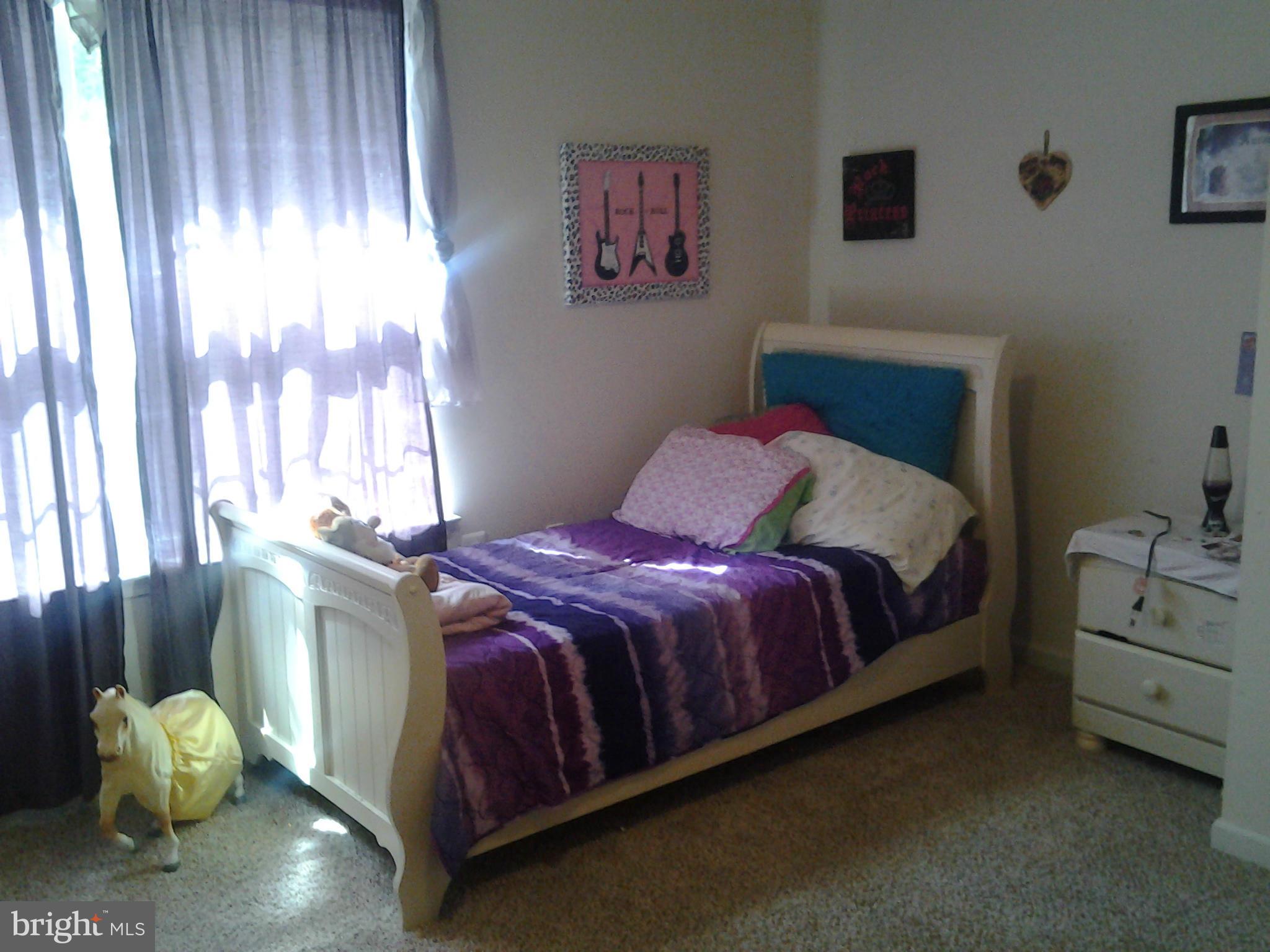 3903 Oaklawn Road Fort Washington, MD 20744 - Photo 21 of 26 2nd Level Bedroom