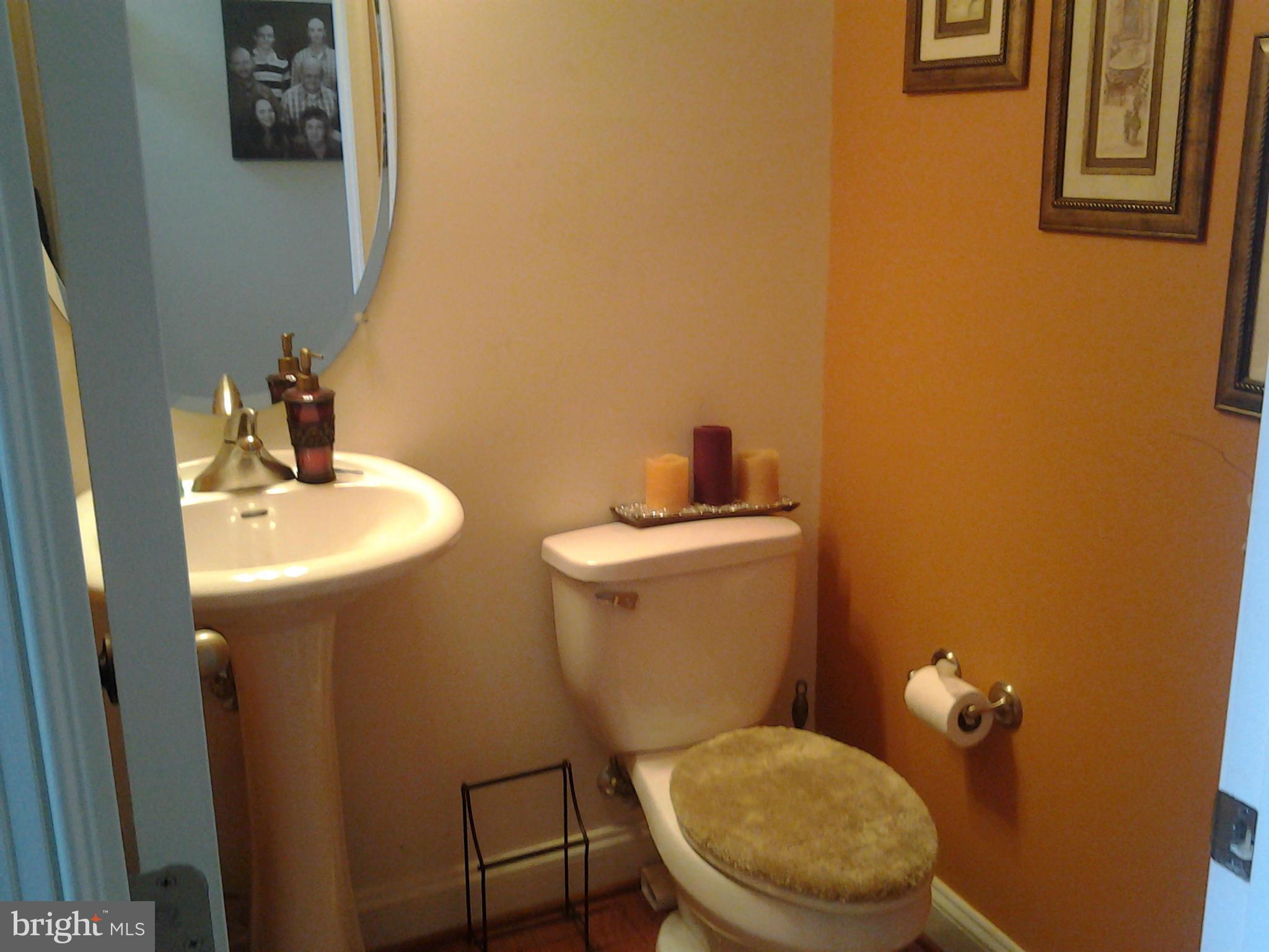 3903 Oaklawn Road Fort Washington, MD 20744 - Photo 9 of 26 Main Level Bath