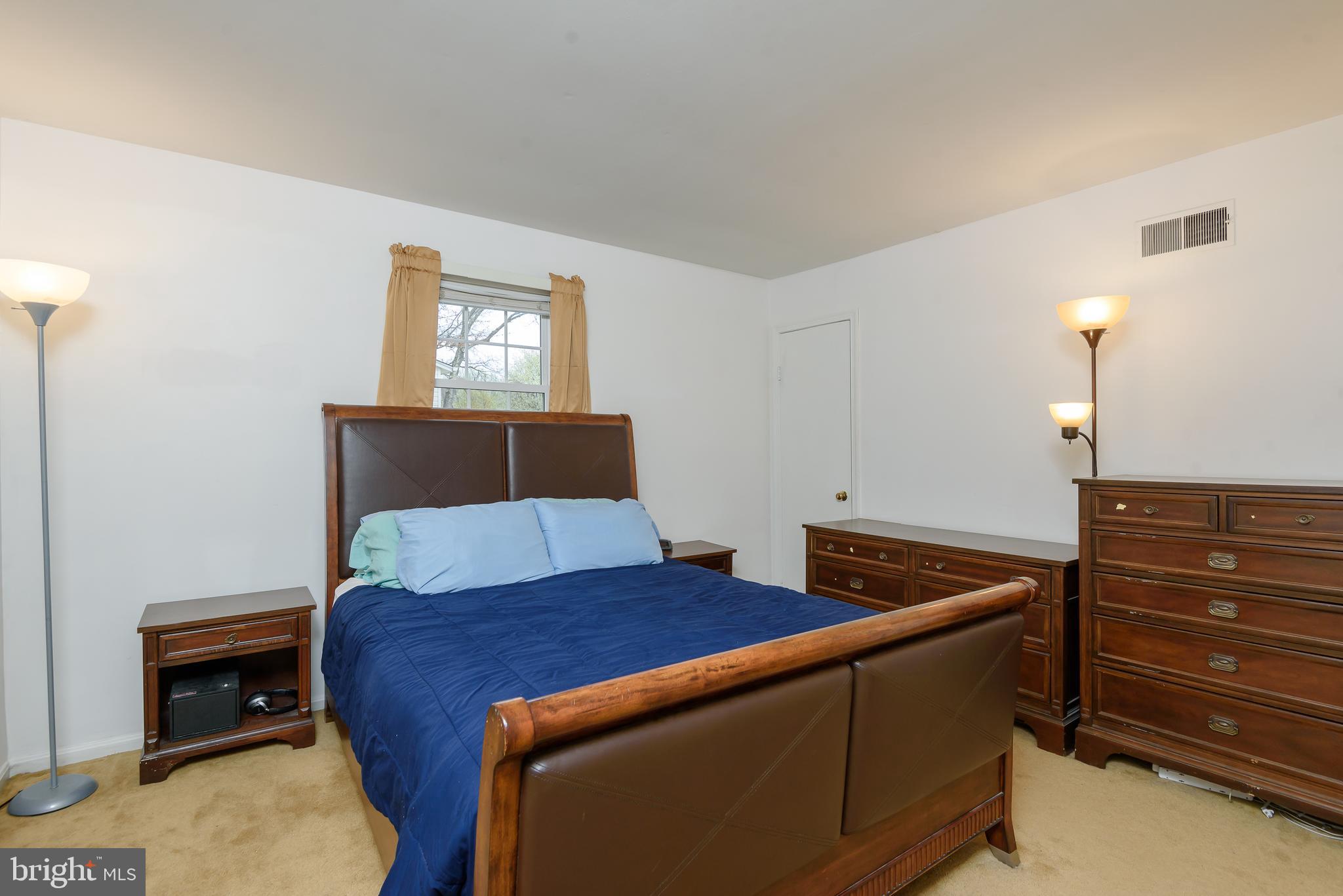 6912 Sydenstricker Road Springfield, VA 22152 - Photo 22 of 41 Primary Bedroom