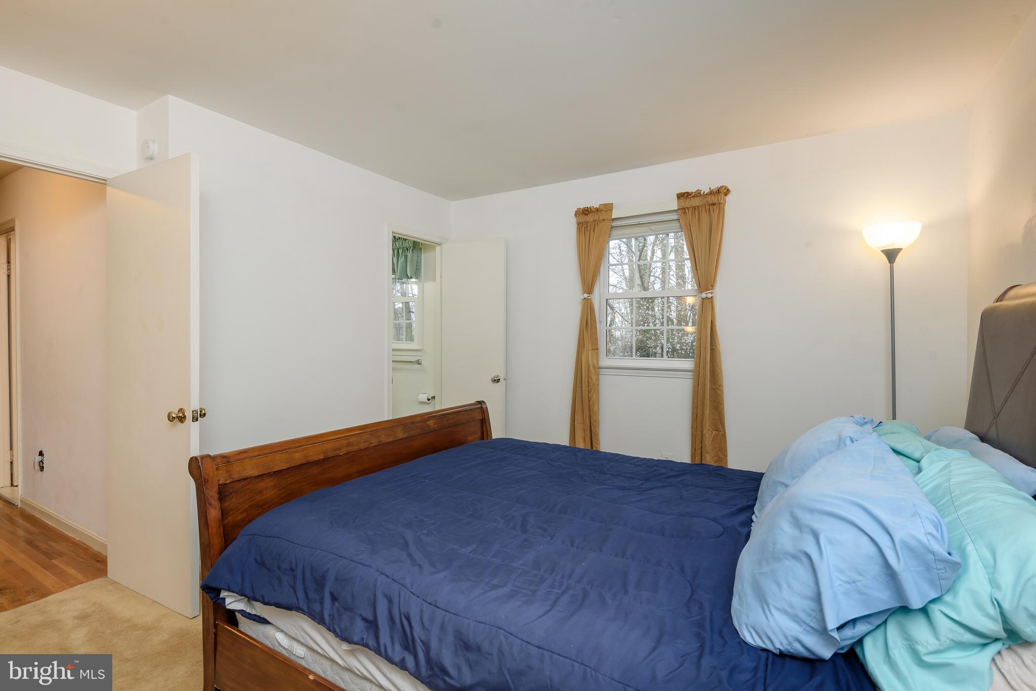 6912 Sydenstricker Road Springfield, VA 22152 - Photo 25 of 41 Primary Bedroom