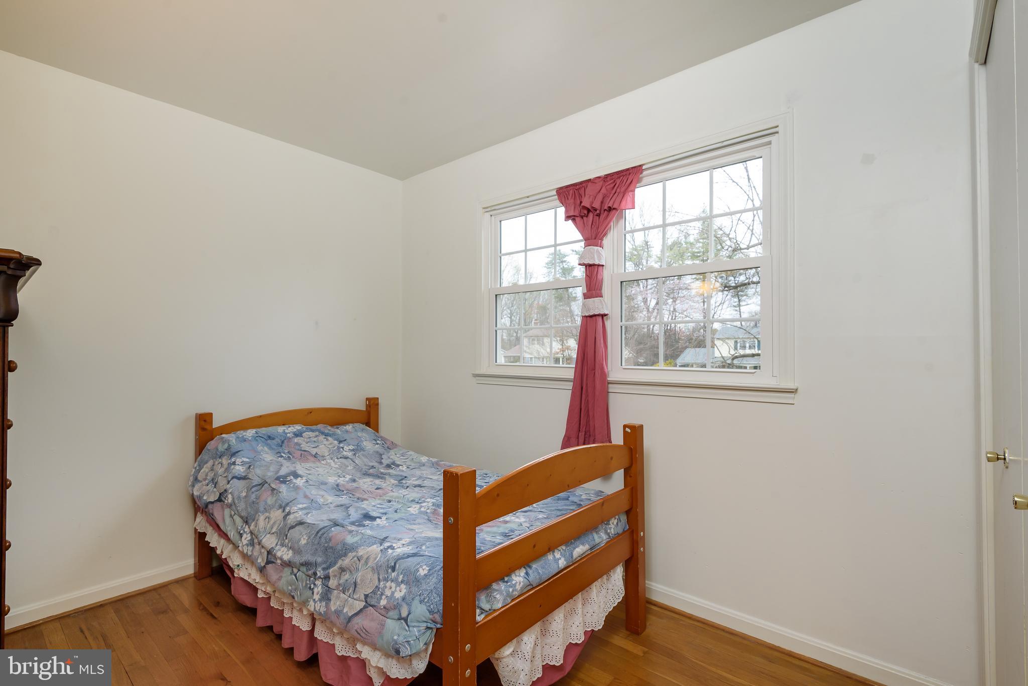 6912 Sydenstricker Road Springfield, VA 22152 - Photo 30 of 41 Bedroom #3