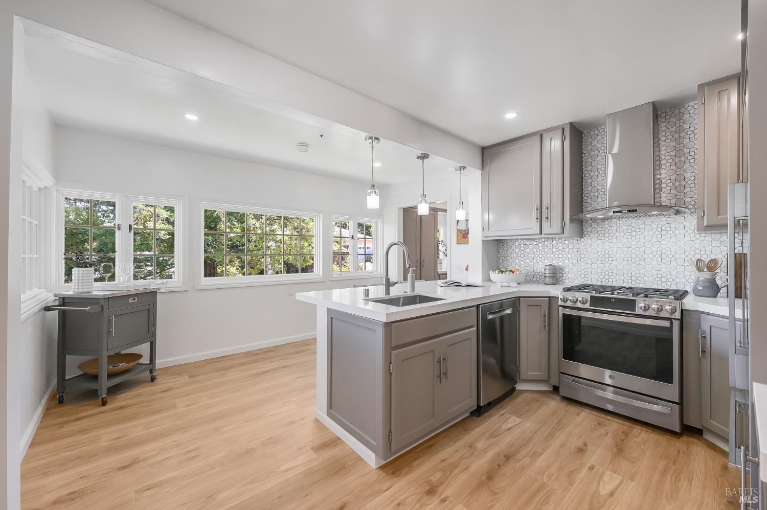 120 Ricardo Road Mill Valley, CA 94941 - Photo 25 of 64