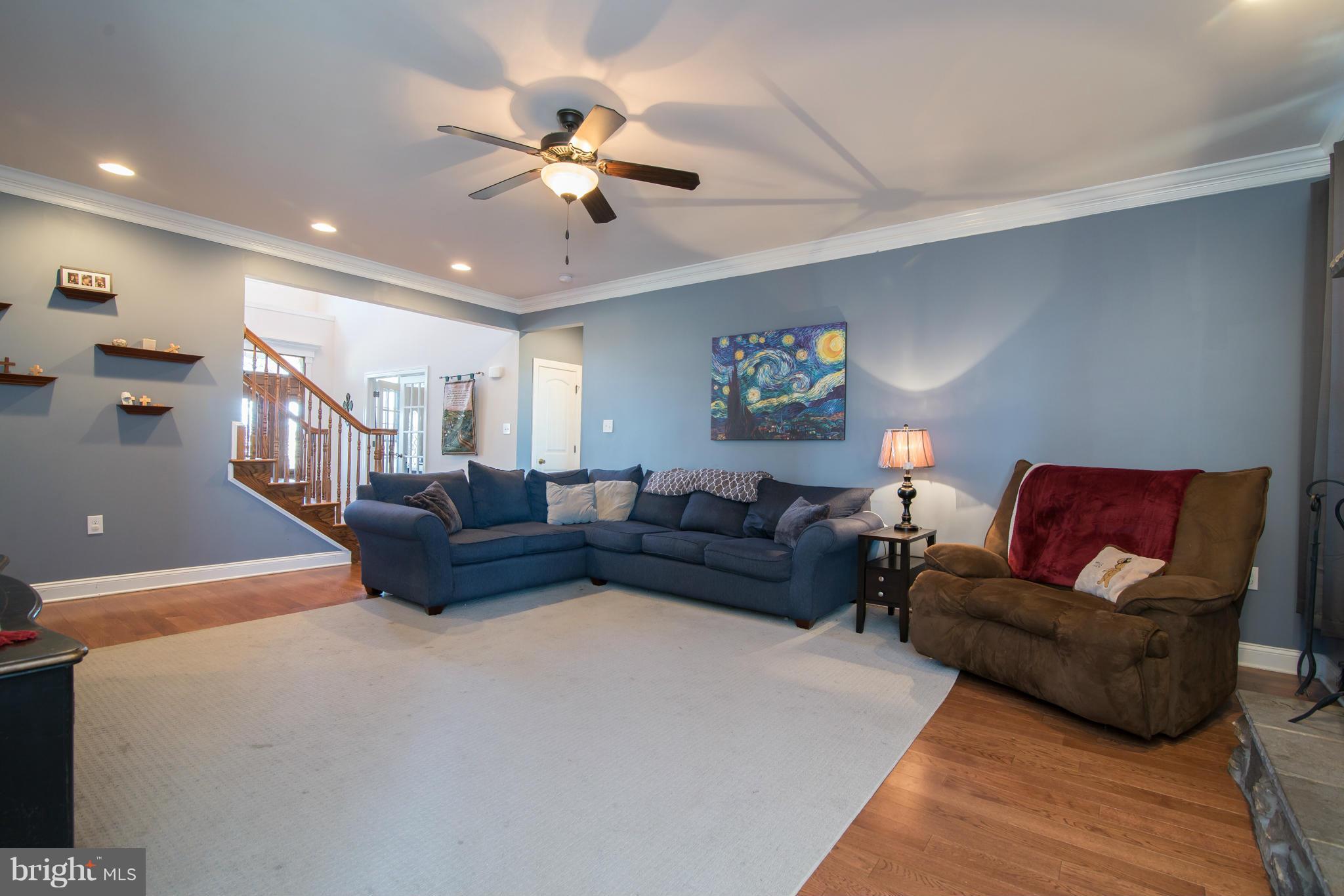 151 Volney Hill Road Shenandoah Junction, WV 25442 - Photo 11 of 30 Living Room