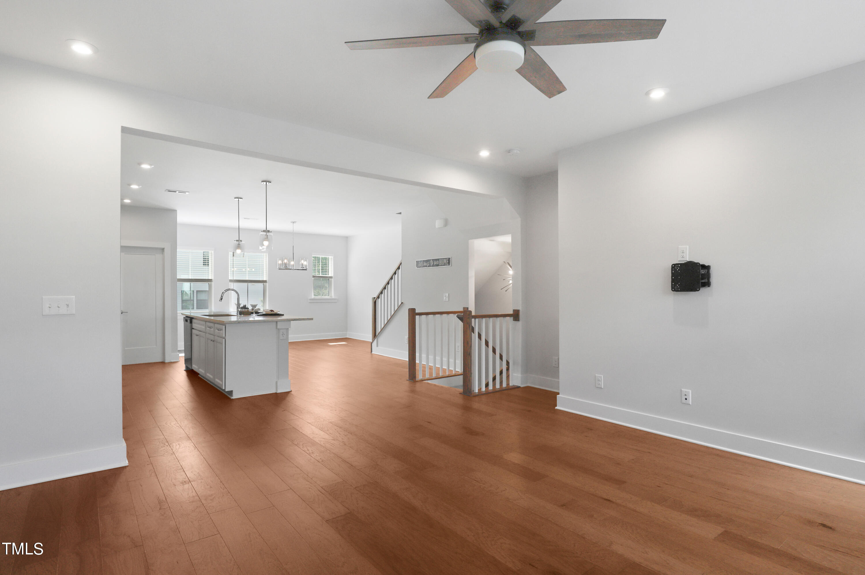 914 Waterside View Drive Raleigh, NC 27606 - Photo 7 of 42 13