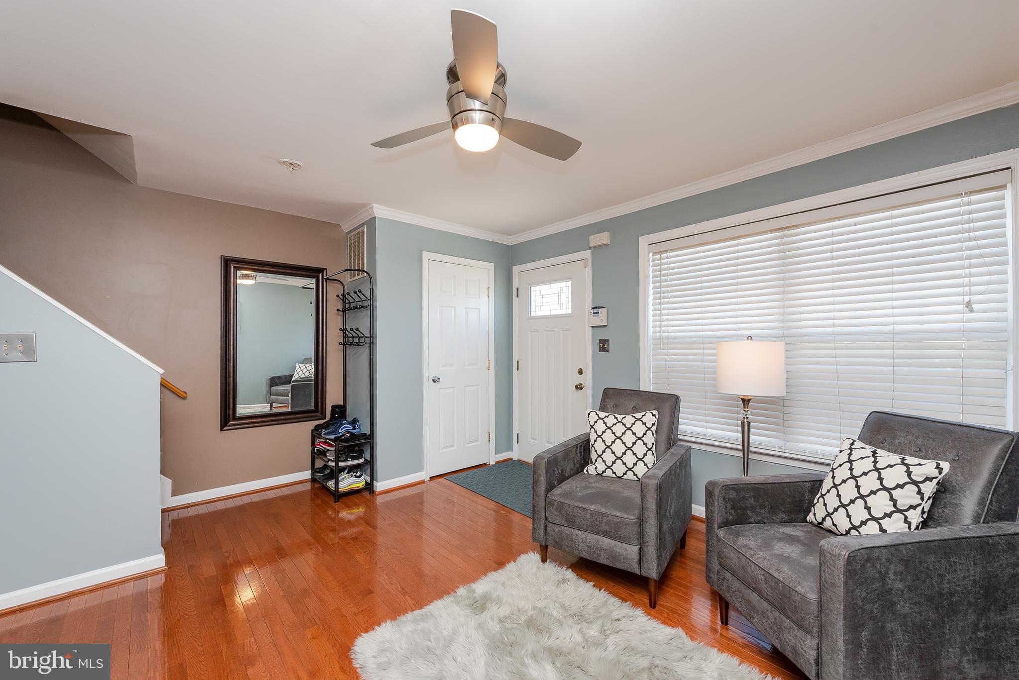 2035 Riding Crop Way Baltimore, MD 21244 - Photo 3 of 28 Living Room