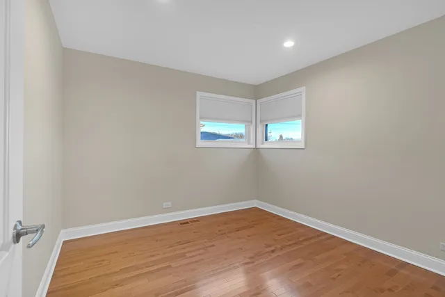 $3,650 | 9314 Menard Avenue, Morton Grove, IL 60053