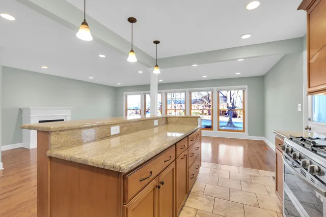 $3,650 | 9314 Menard Avenue, Morton Grove, IL 60053