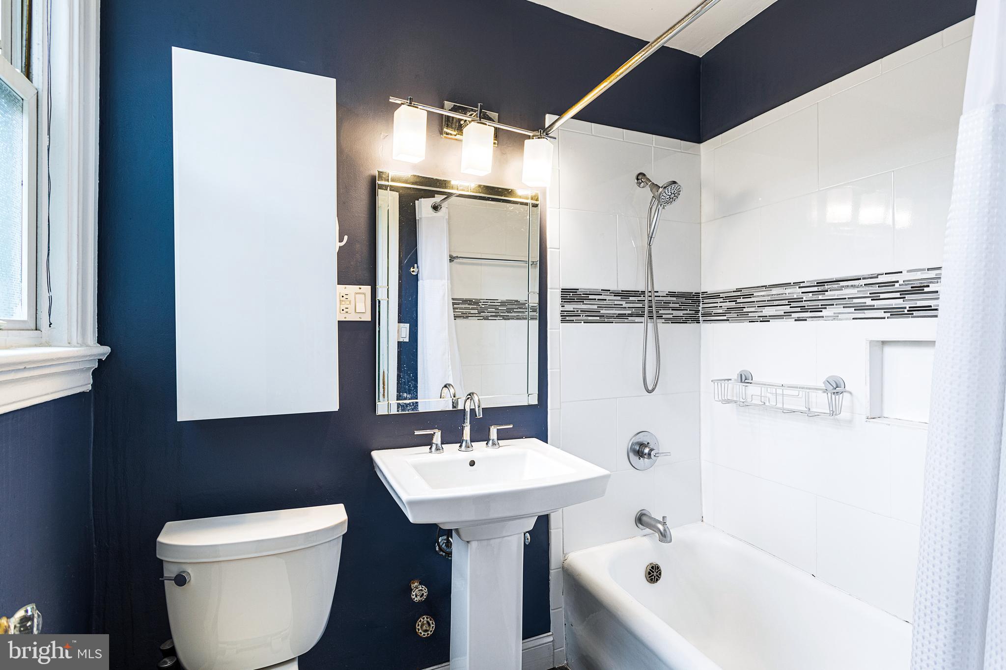2801 Adams Mill Road Northwest, Unit 305 Washington, DC 20009 - Photo 16 of 19 Gallery Image 16