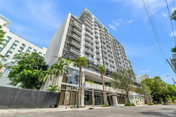 $3,000 | 1611 Southwest 2nd Avenue, Unit 713, Miami, FL 33129