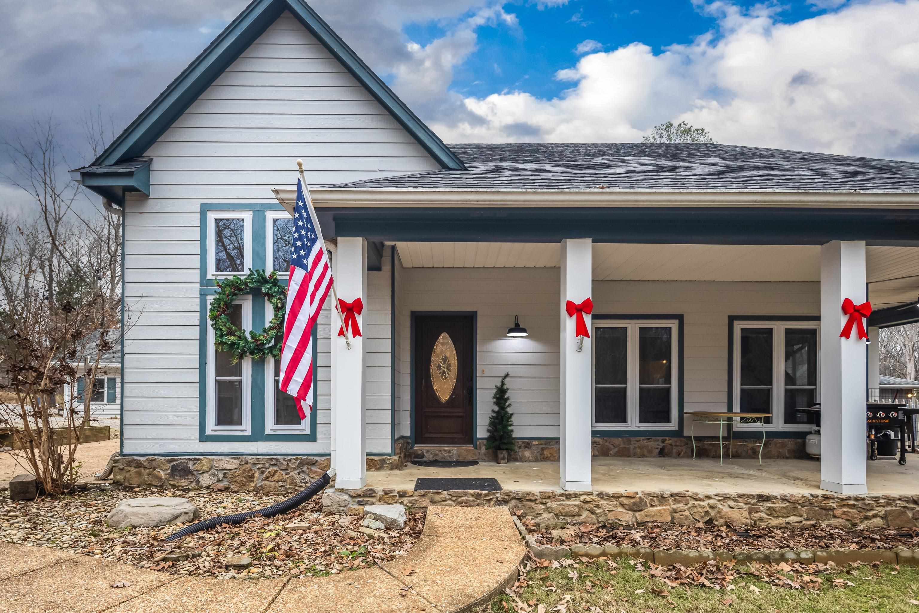 1755 Country Club Road Somerville, TN 38068 - Photo 13 of 40 a front view of a house