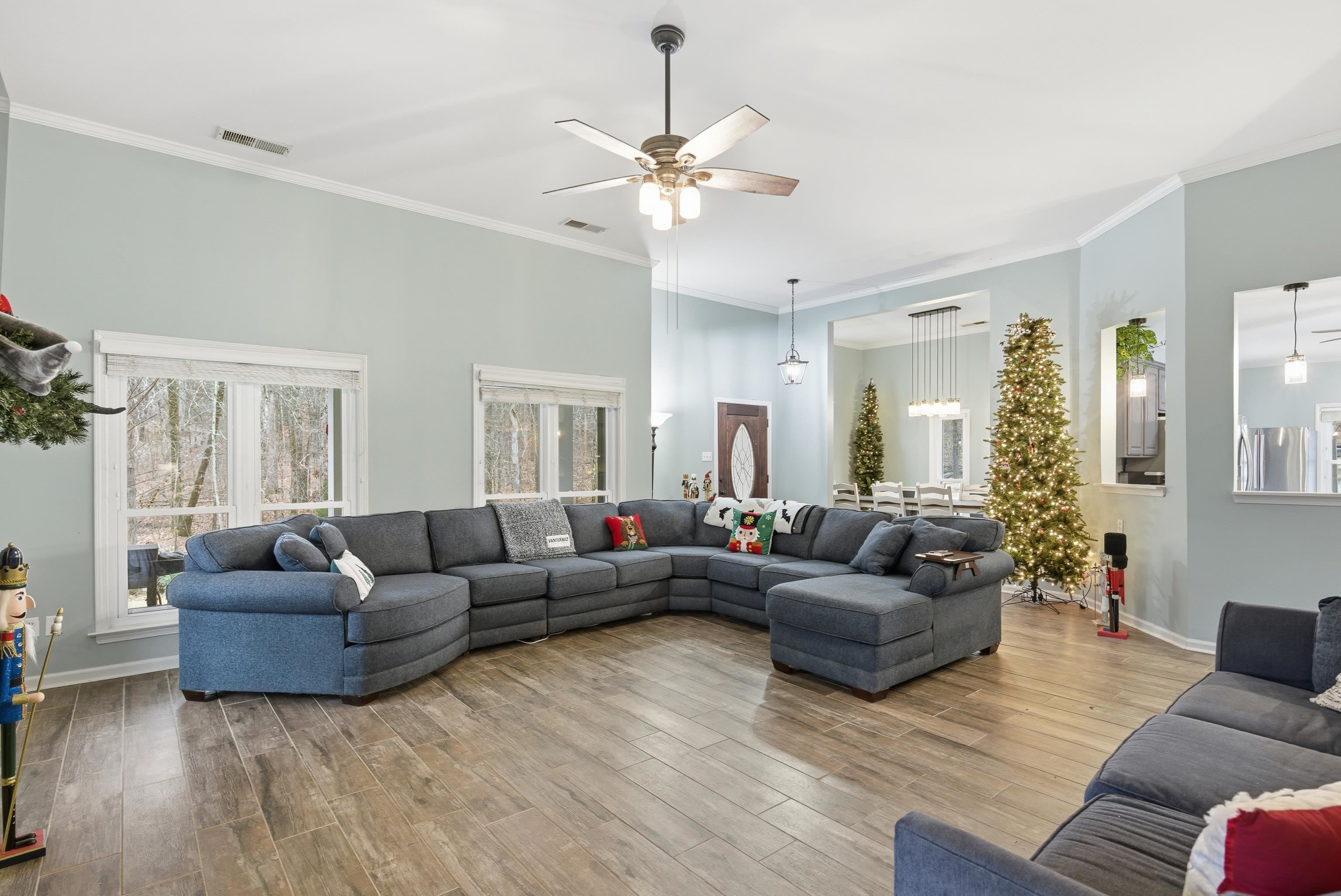 1755 Country Club Road Somerville, TN 38068 - Photo 19 of 40 a living room with furniture and a large window