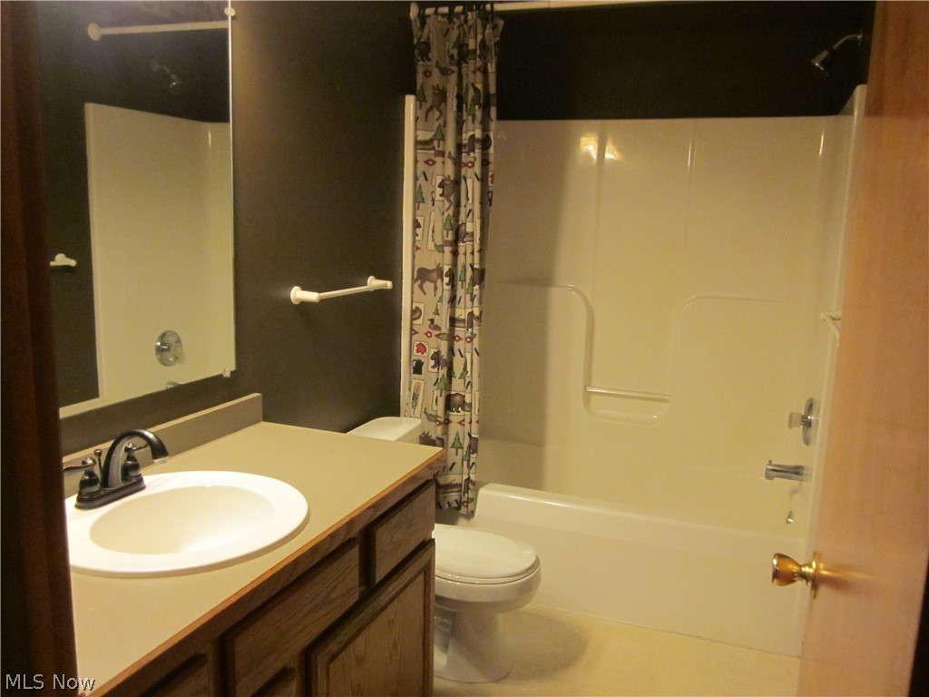 9877 Cable Line Road Diamond, OH 44412 - Photo 20 of 35