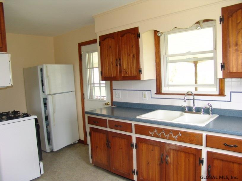 2 Seabury Road Berne, NY 12023 - Photo 5 of 17 Photo 5