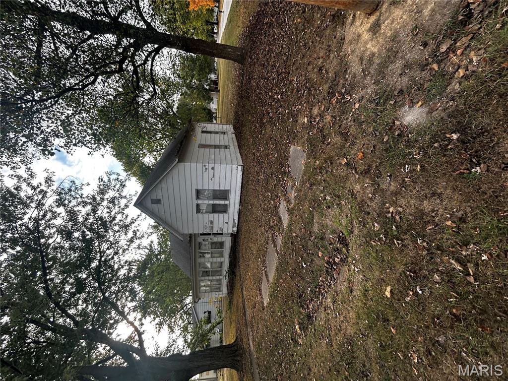 106 Locust Street Coffeen, IL 62017 - Photo 3 of 71