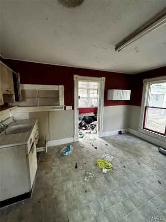 $27,500 | 106 Locust Street, Coffeen, IL 62017