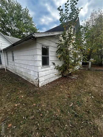 $27,500 | 106 Locust Street, Coffeen, IL 62017