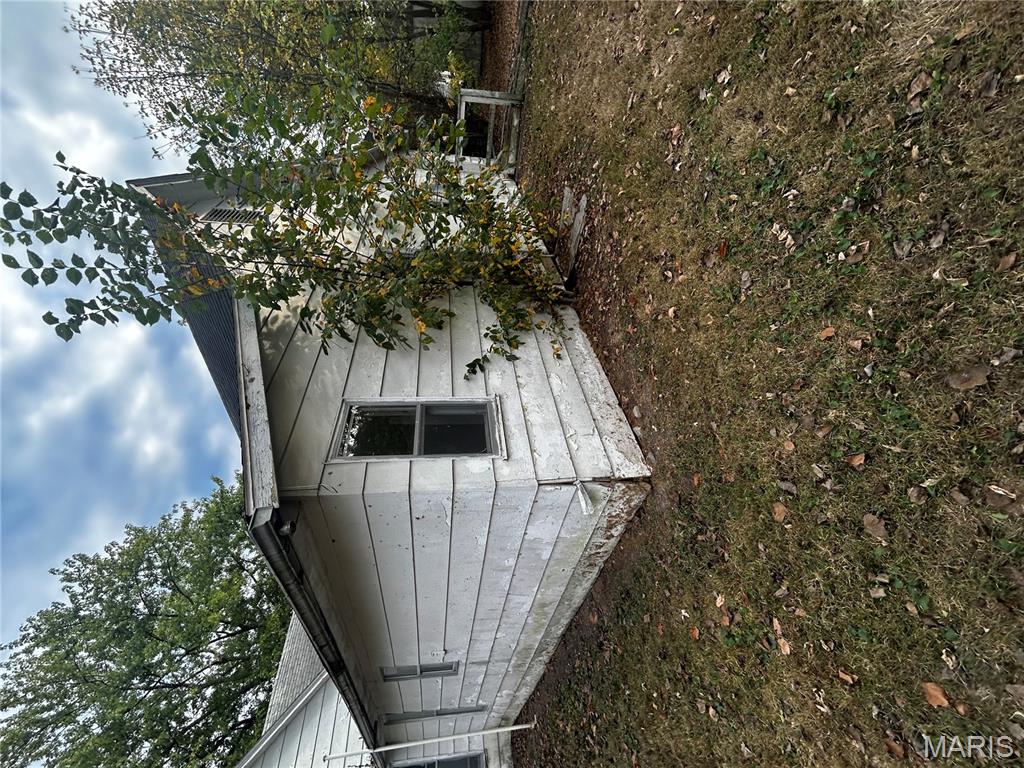 106 Locust Street Coffeen, IL 62017 - Photo 6 of 71