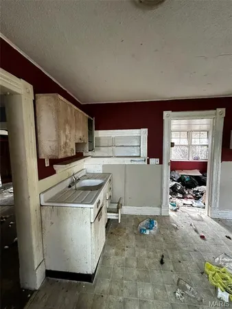 $27,500 | 106 Locust Street, Coffeen, IL 62017