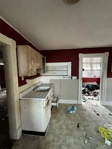 $30,000 | 106 Locust Street, Coffeen, IL 62017