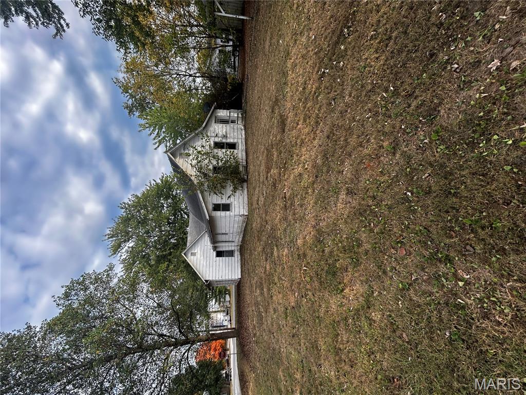 106 Locust Street Coffeen, IL 62017 - Photo 7 of 71