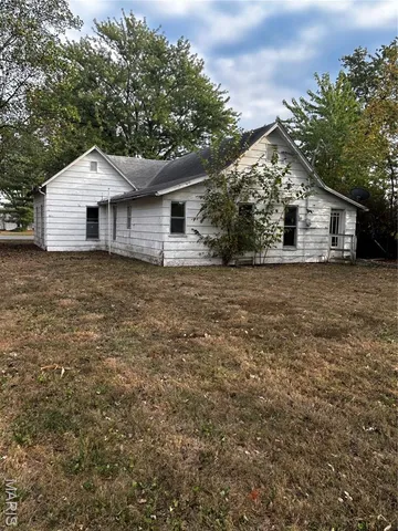 $30,000 | 106 Locust Street, Coffeen, IL 62017