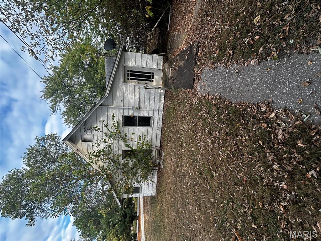 106 Locust Street Coffeen, IL 62017 - Photo 10 of 71