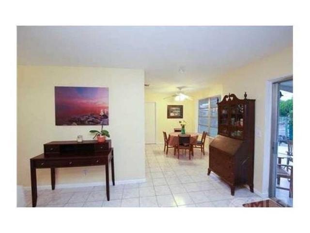 4351 Northeast 5th Avenue Boca Raton, FL 33431 - Photo 2 of 7 20170613145757484067000000-o - Copy