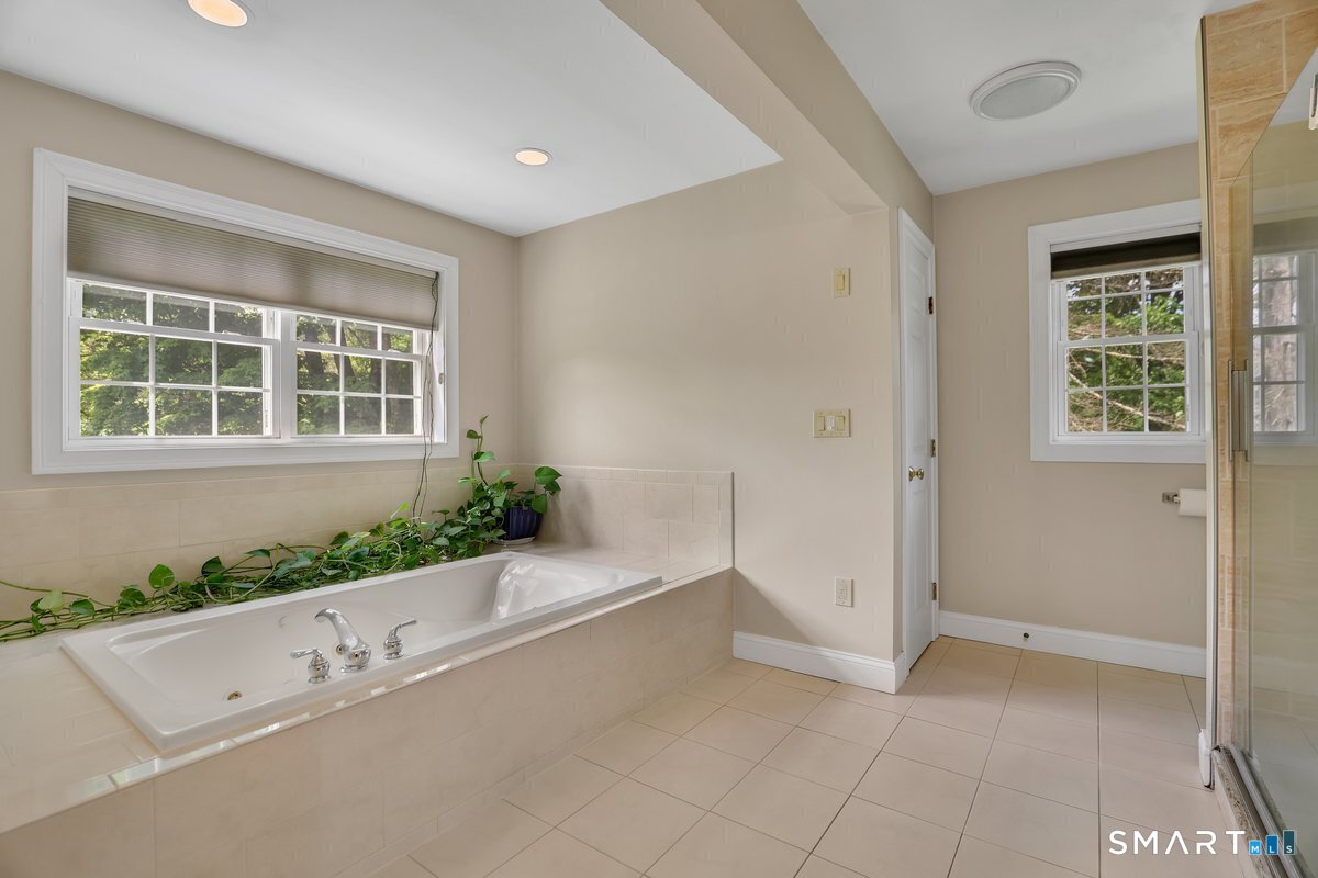 95 Higgins Road Cheshire, CT 06410 - Photo 17 of 40 Gallery Image 17
