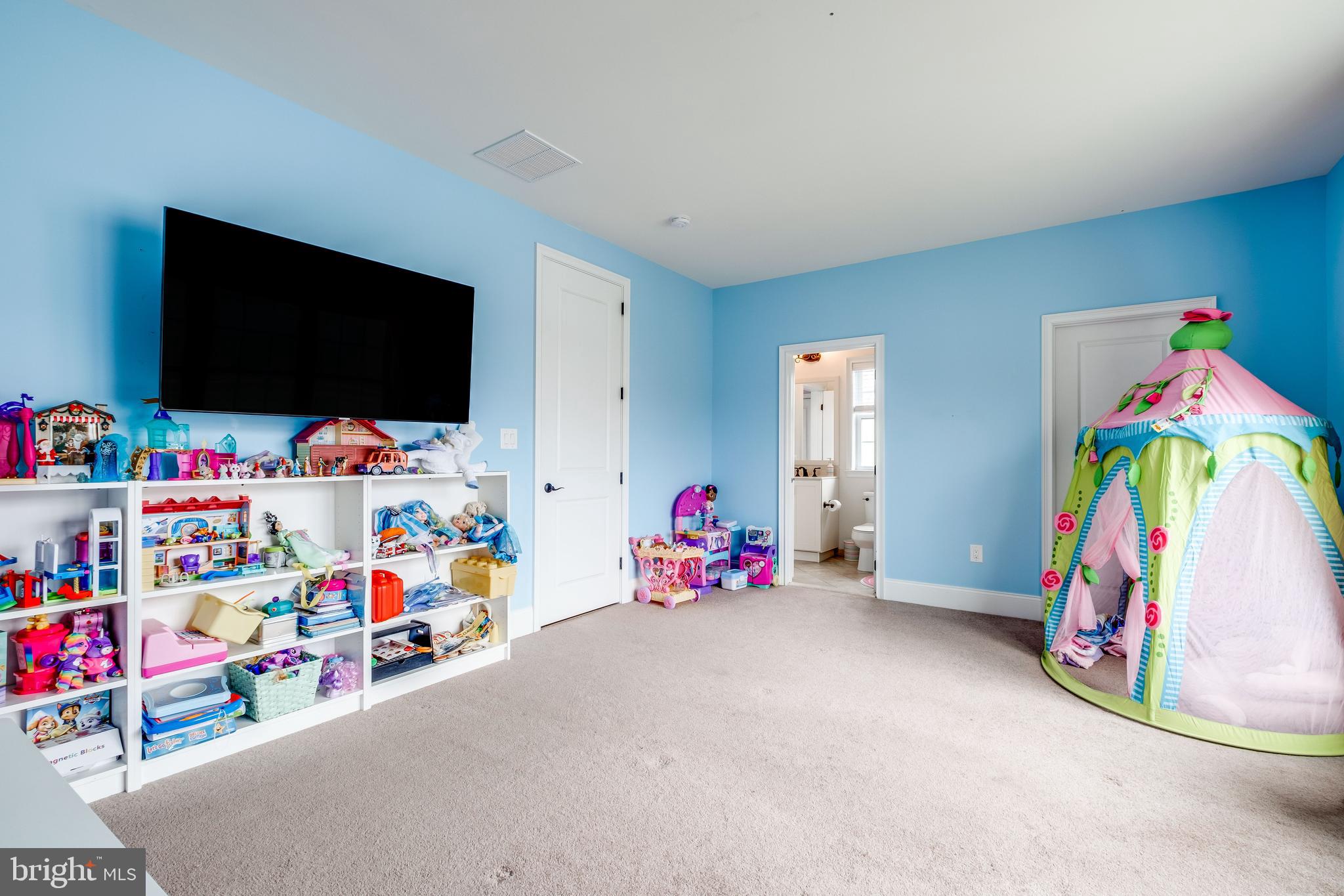 15 Windermere Road Lincroft, NJ 07738 - Photo 59 of 101