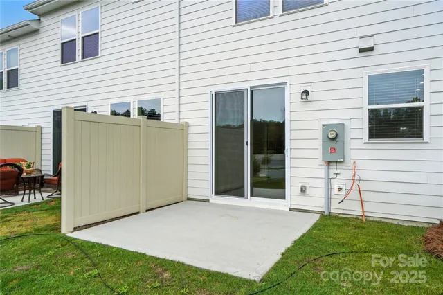 $324,990 | 640 Cassidy Court, Clover, SC 29710