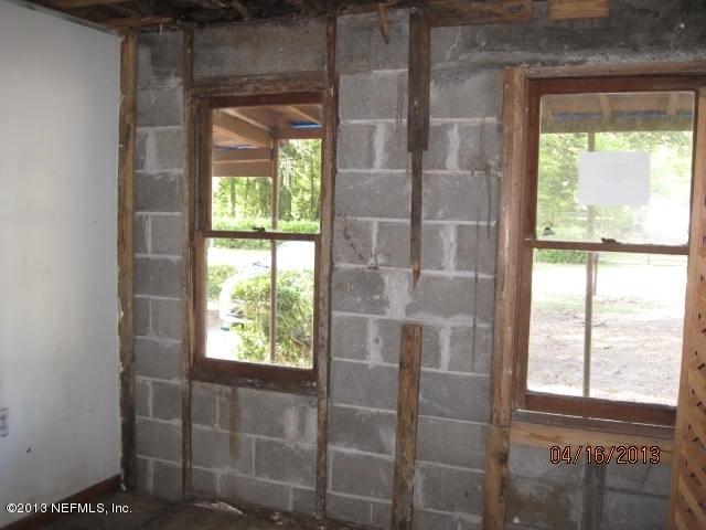 6040 Goodman Road Jacksonville, FL 32244 - Photo 5 of 9 IMG_2550